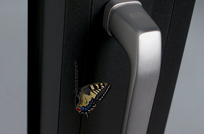 安全環(huán)保零甲醛-E格靜音系統(tǒng)門(mén)窗